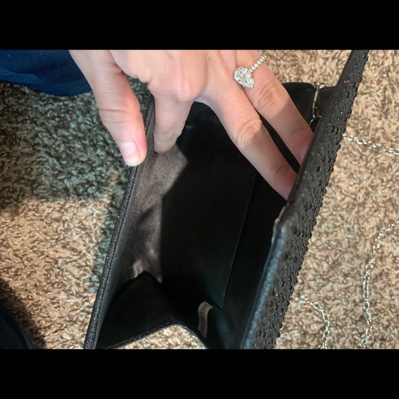 Black rhinestone chain crossbody clutch - Picture 3 of 3